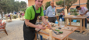 Jakob Ofenberger aus Waidhofen gewinnt Design-Award und Performance Award beim World Wood Day