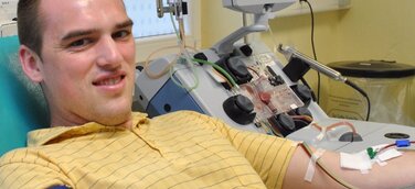 Geburtstagskind macht Blutkrebskrankem Geschenk des Lebens