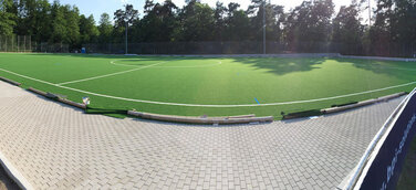 Einweihung des Kunstrasenplatzes mit Fußballturnier in der bpi Arena am Waldbad Senne
