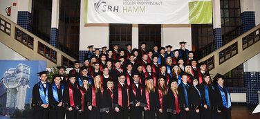9. Absolventenjahrgang der SRH Hochschule Hamm feierlich verabschiedet