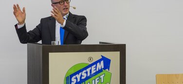 Durch hohe Qualitätsstandards beständig erfolgreich beim Verleih von Arbeitsbühne und Stapler