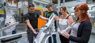 Mehr als 3.700 interessierte Besucher beim Mitarbeitertag bei Audi in Münchsmünster