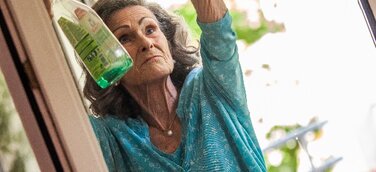 Folgen von Demenz abschwächen: Körperwahrnehmung betroffener Menschen erhalten