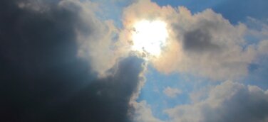 Alles wird gut, alles wird schlecht: Trendbarometer 2019 versus DHL-Risikobericht