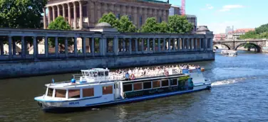 Berlin Sightseeing: Kombi Stadtrundfahrt und Schifffahrt
