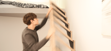 Klapster: raumvonwert schafft mit Klapptreppe zusätzlichen Raum