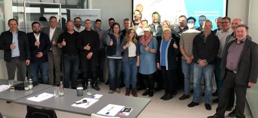 „Wir lieben Glas“ – Internetplattform-Auftaktveranstaltung bei FRERICHS GLAS in Lüneburg