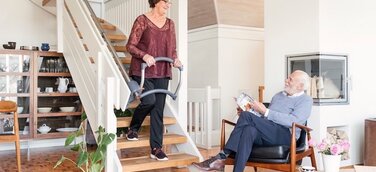 Die innovative Treppensteighilfe ASSISTEP gewinnt den diesjährigen SilverEco International Ageing Well Award als «Beste Lösung»