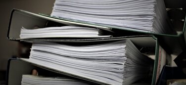 Steigende Bürokratie in der Logistik: Fehleinschätzung der Lkw-Maut und One-in-one-out-Tricks