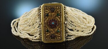 Die Halsbandaffaire: Historischer Trachtenschmuck – Trends und Traditionelles