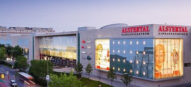 Shopping-Party mit Star-Auflauf im Alstertal-Einkaufszentrum