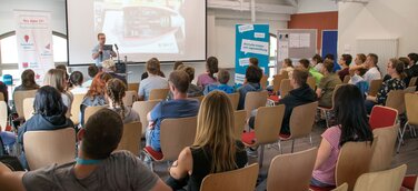 Wie Augmented Reality die Zukunft der Klassenzimmer in Sachsen-Anhalt bestimmt...