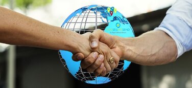 Durchstarter YouSellWeSend erweitert sein Partnernetzwerk nach Osteuropa