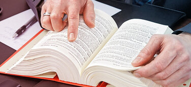 Grundlagen des Arbeitsrechts an vier Wochenenden