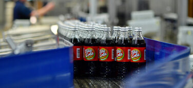 VITA COLA bleibt auf Kurs
