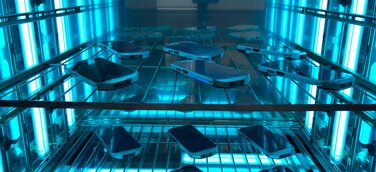 UVC-Desinfektionsschrank von Zetes zum Schutz von Mitarbeitern