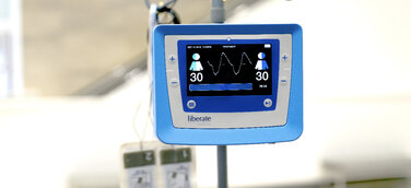 Neues Verfahren zur Verkürzung der mechanischen Beatmung: Aufatmen für Patienten und Intensivpflegepersonal!