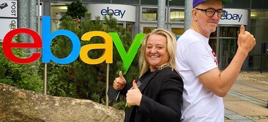 Charity-Auktion mit Loveparade-Schätzen und besonderen Erlebnissen