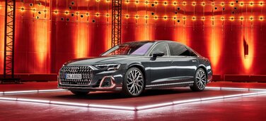 Geschärftes Design und innovative Technologien für das Flaggschiff: der aufgewertete Audi A8