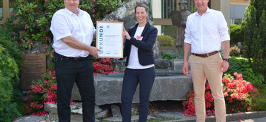 Karl Knauer 10 Jahre Mitglied in CO2-Klimainitiative. Großes Kompensationsprojekt in Ostafrika