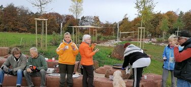 Neuer Naturspielort lädt auf die Tromm