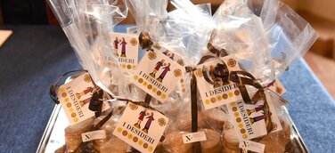 Lange Bärte und ein Promi-Kloster