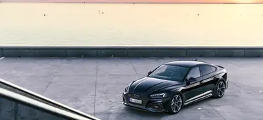 Gesteigerte Emotionen: die neuen competition-Pakete für den Audi RS 4 Avant und Audi RS 5