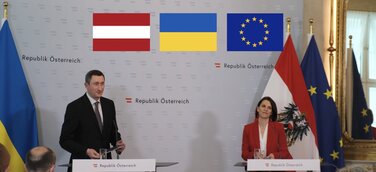 Pressekonferenz Chernyshov/Edtstadler