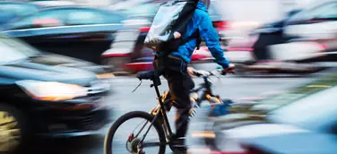 Was als Radfahrer erlaubt ist – als Autofahrer aber nicht