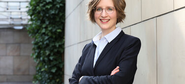 Dr. Anja Becker-Chouati