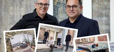 Die Designer und Geschäftsführer der Mischioff AG, Sascha und Dani Misio, präsentieren stolz den neuen Gesamtkatalog.