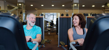 Krafttraining über 50 Jahren kann ihre Beweglichkeit und Kraft verbessern!