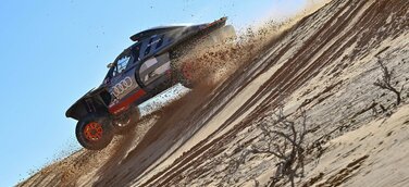 Audi RS Q e-tron #204 (Team Audi Sport), Stéphane Peterhansel/Edouard Boulanger