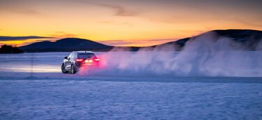 Ein wesentlicher Teil der Testfahrten mit dem Prototyp des Q6 e-tron, die für die Ausprägung der Fahreigenschaften wichtig sind, findet im kalten Norden statt.