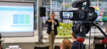 Videoformate Interne Kommunikation, Unternehmensvideos, Tutorials, Webinare und Vlog, Podcast
