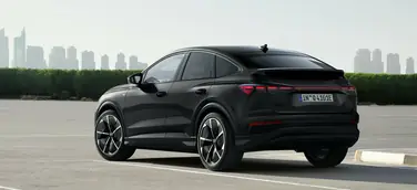 Audi Q4 Sportback e-tron edition S line, Standaufnahme, Farbe: Mythosschwarz Metallic