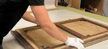 Kunst wird für den Versand mit Moviiu verpackt