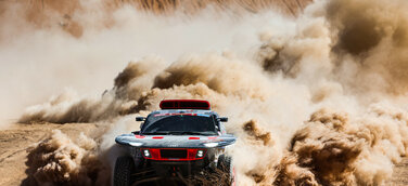 Audi RS Q e-tron #204 (Team Audi Sport), Carlos Sainz/Lucas Cruz