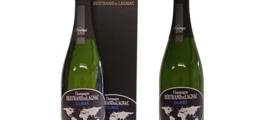 Die Flasche Bertrand de Lagnac Globe Brut mit und ohne Gechenkverpackung