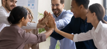 Ob Ihr Geld in Weiterbildung gut angelegt ist, verraten die Weiterbildungscharts des SZ-Instituts