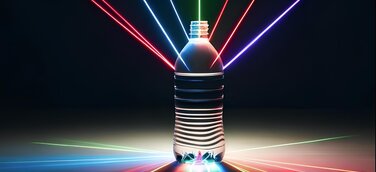 Visualisierung einer Plastikflasche, die von Lasern bestrahlt wird.