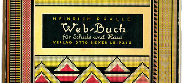 Einband des Buches ‚Web-Buch für Schule und Haus‘ von Heinrich Pralle, 1925