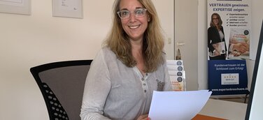 Premiumtexterin Silke Schwetschenau bietet einen schnellen Text-Check an