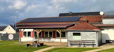 Vereinsheim des MTV Fürstenberg mit Solaranalage