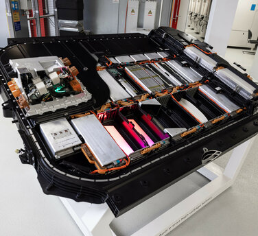 Audi Batterietechnikum Gaimersheim: wo Reichweite und Schnellladen zusammenfinden