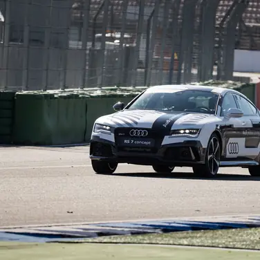 Beweis erbracht: Audi RS 7 concept fährt fahrerlos am Limit