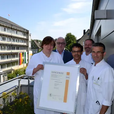 Kompetenz in der Gefäßchirurgie erneut belegt