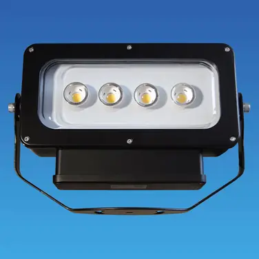 LEDs turn on the light – Brillantes, energieeffizientes LED Flutlicht Floodline von ChiliconValley