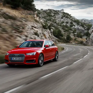 AUDI AG: neues Rekordjahr mit 1,8 Mio. Auslieferungen in 2015