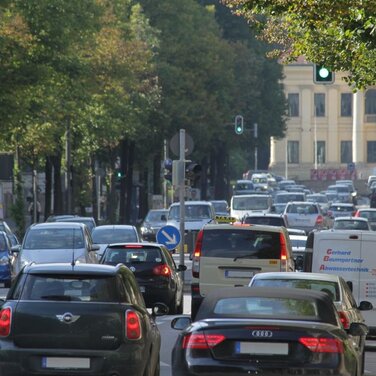 Der 5. STÄDTE-STAU-CHECK von Mobil in Deutschland e.V.: Helene Fischer legte Stuttgart lahm